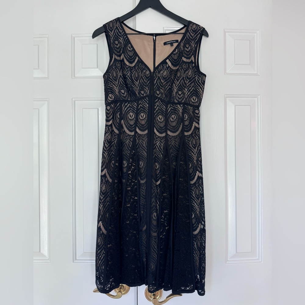 Nanette Lepore Size 4 Black Lace Midi-Dress